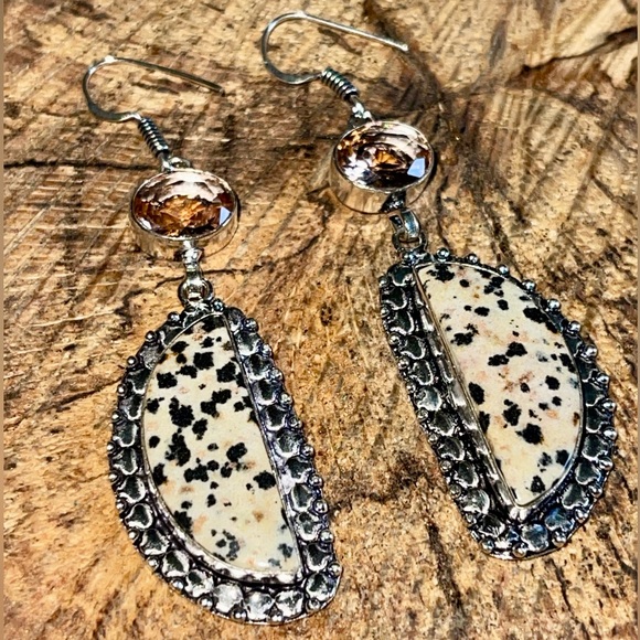 Dalmatian Stone Earrings 2 1/2” - Picture 5 of 6